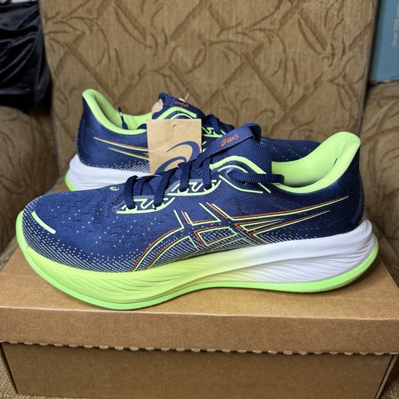 Asics Gel Cumulus 26 Limited Edition Size 9.5 Wide Blue Expanse Illuminate Green - Picture 3 of 8